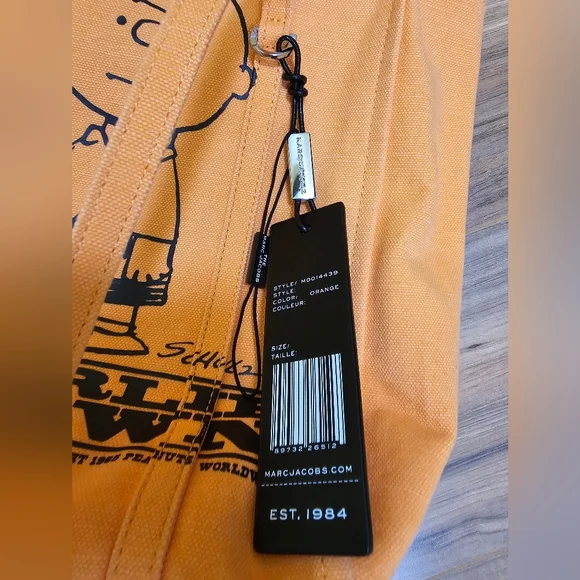 🎉HOST PICK🎉MARC JACOBSx Peanuts Charlie Brown The Tag tote, orange